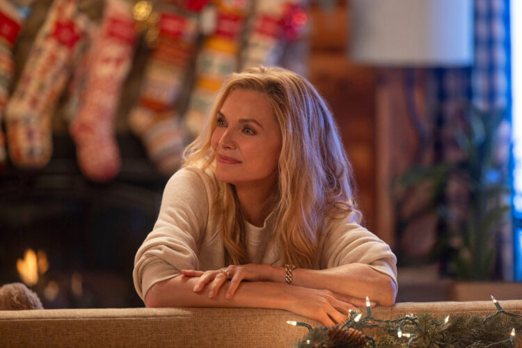 Movie Review: Holiday movies, and moms, deserve better than 'Oh. What. Fun.'